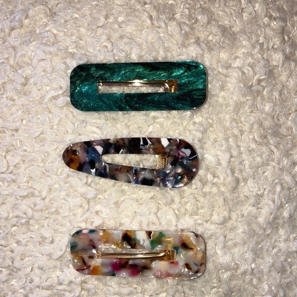 Accessories - Bundle of 3 hair clips Barette​